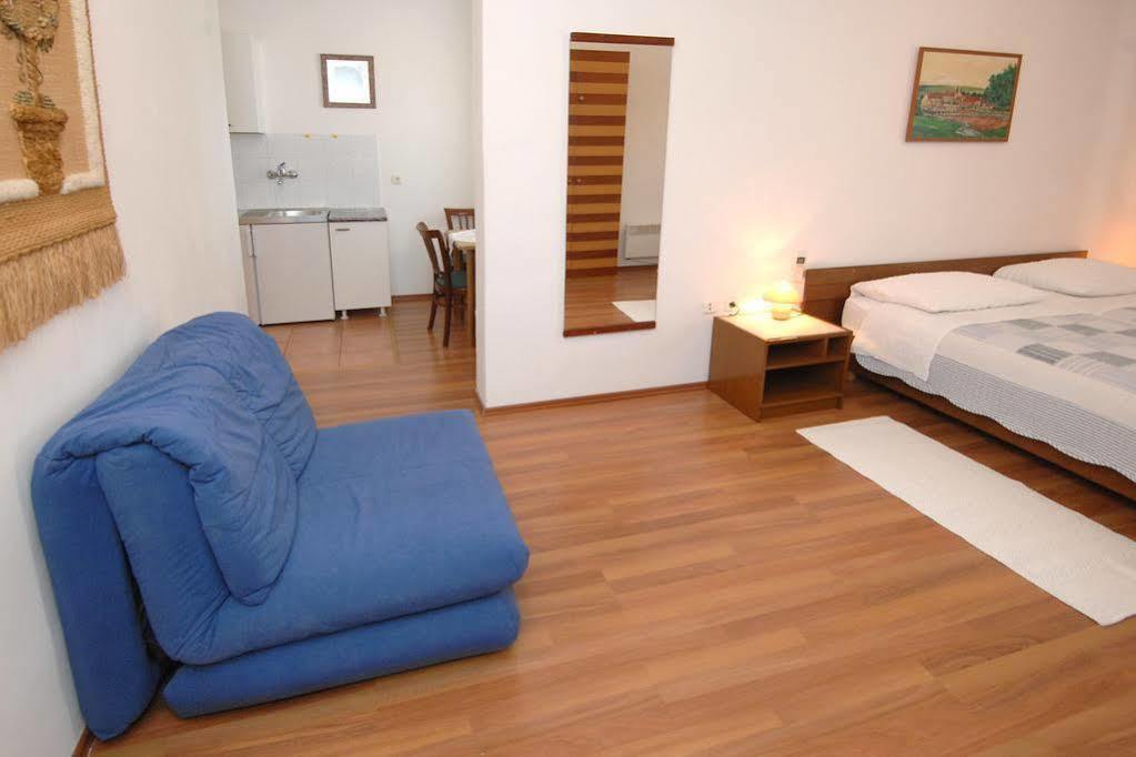 Guest house Konalic 3*
